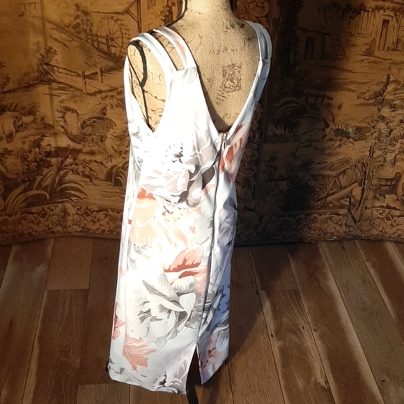 Rebecca's B NEW Floral Midi 16 - Picture 3 of 5